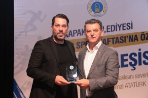 Tanju Çolak ve Fırat Aydınus Kapaklılı Sporseverlerle Buluştu